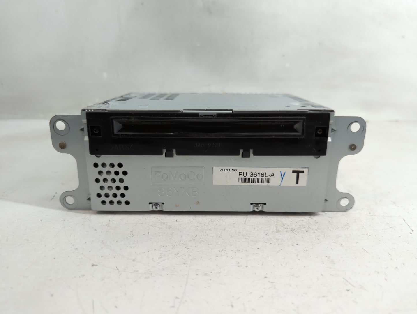 2013-2014 Ford Explorer Radio AM FM Cd Player Receiver Replacement P/N:DB5T-19C107-EC Fits Fits 2013 2014 OEM Used Auto Part