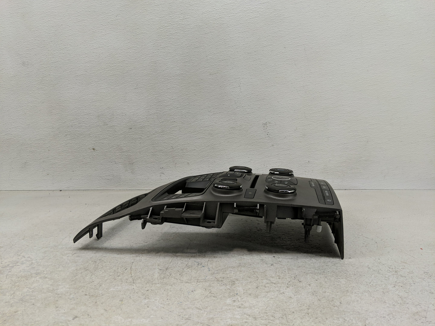 2013-2013 Ford Explorer Radio Control Panel - Oemusedautoparts1.com