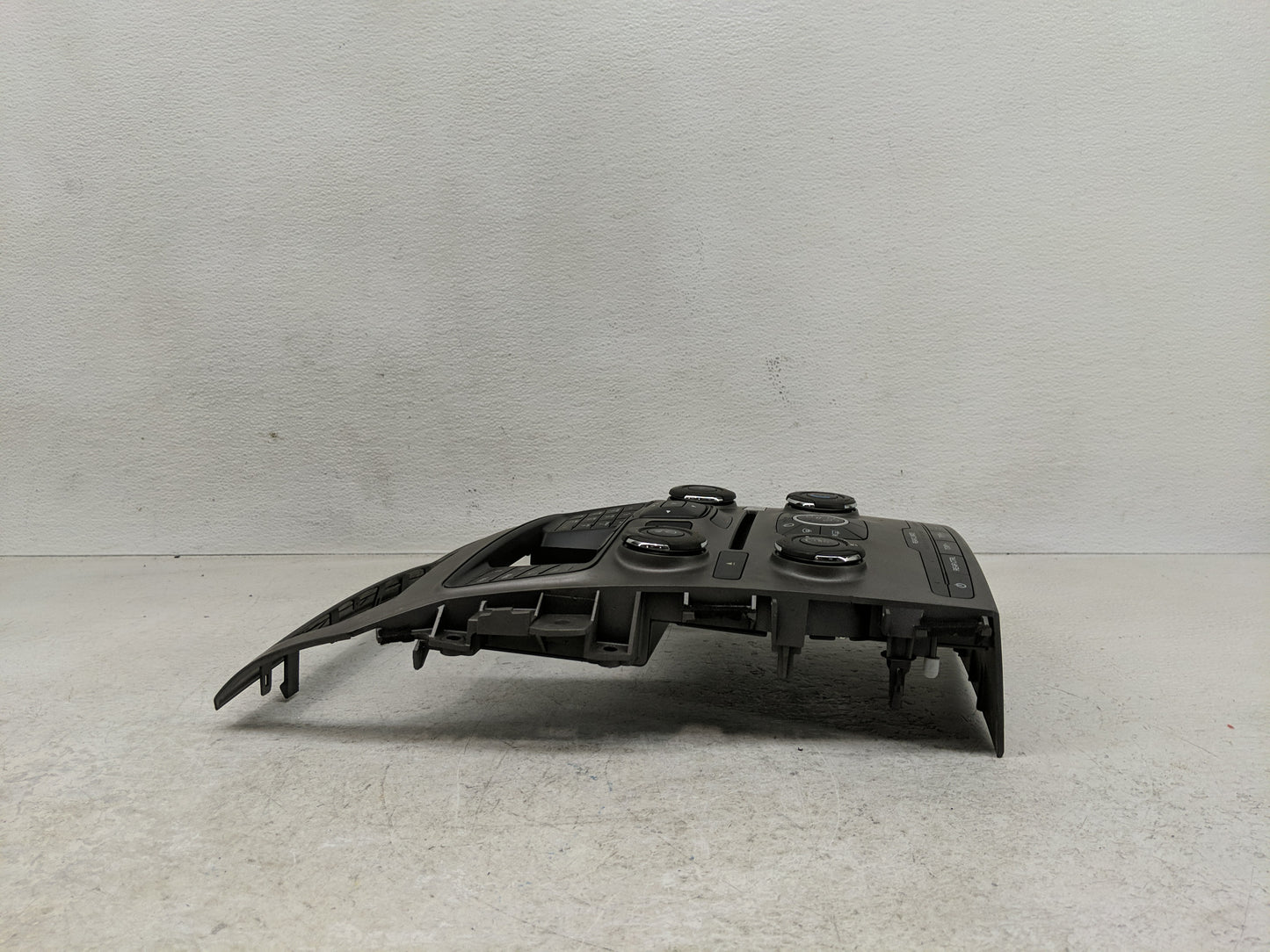 2013-2013 Ford Explorer Radio Control Panel - Oemusedautoparts1.com
