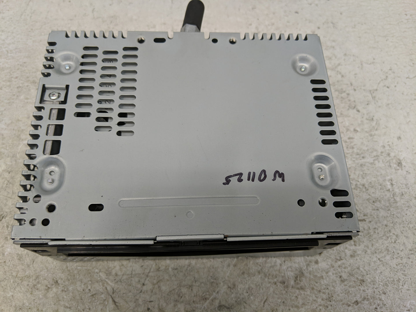 2013 Ford Explorer Radio AM FM Cd Player Receiver Replacement P/N:DB5T-19C107-GC Fits OEM Used Auto Parts - Oemusedautoparts