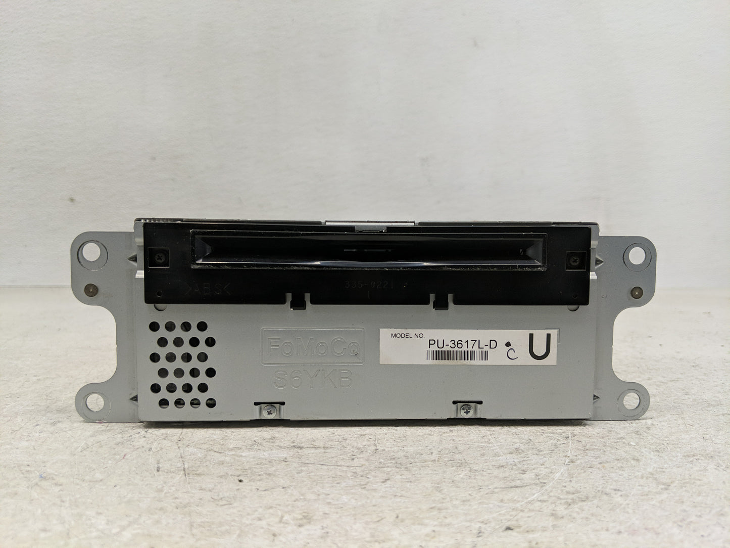 2013 Ford Explorer Radio AM FM Cd Player Receiver Replacement P/N:DB5T 19C107 FD Fits OEM Used Auto Parts - Oemusedautoparts