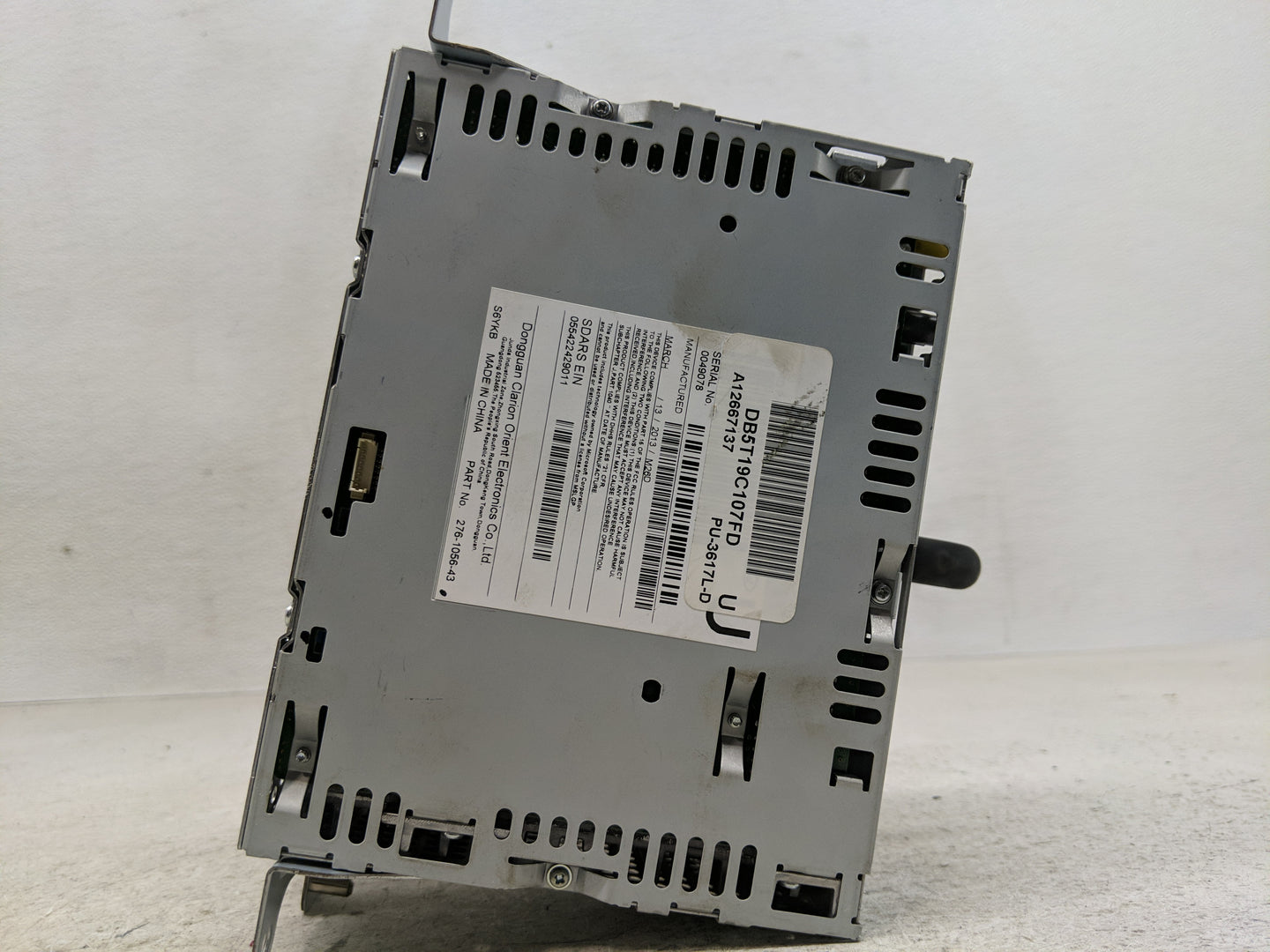 2013 Ford Explorer Radio AM FM Cd Player Receiver Replacement P/N:DB5T 19C107 FD Fits OEM Used Auto Parts - Oemusedautoparts