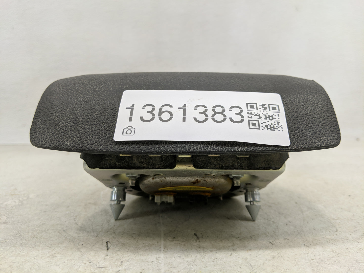 2013-2015 Ford Explorer Air Bag Driver Left Steering Wheel Mounted Fits Fits 2013 2014 2015 OEM Used Auto Parts - Oemusedaut