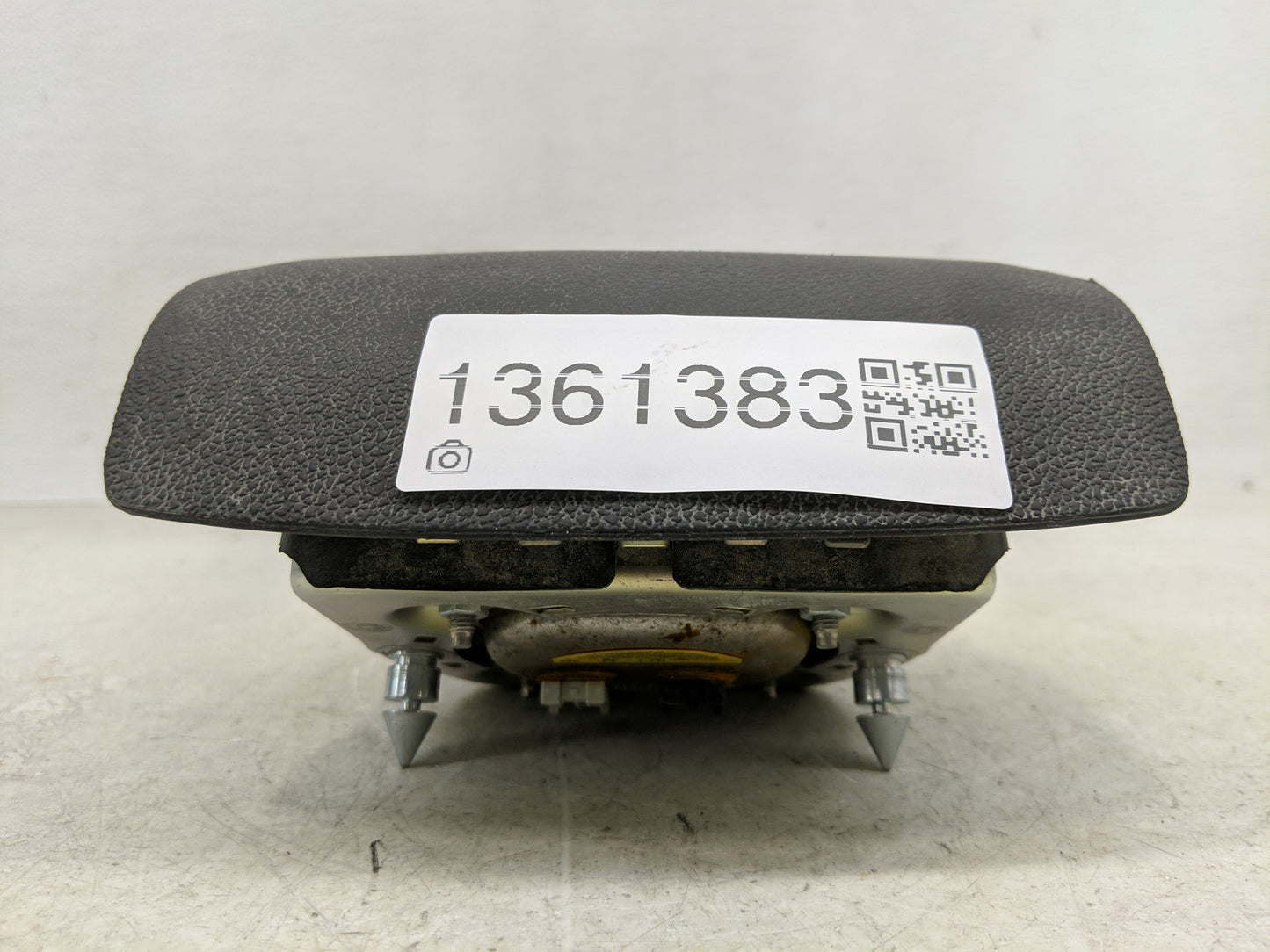 2013-2015 Ford Explorer Air Bag Driver Left Steering Wheel Mounted Fits Fits 2013 2014 2015 OEM Used Auto Parts - Oemusedaut