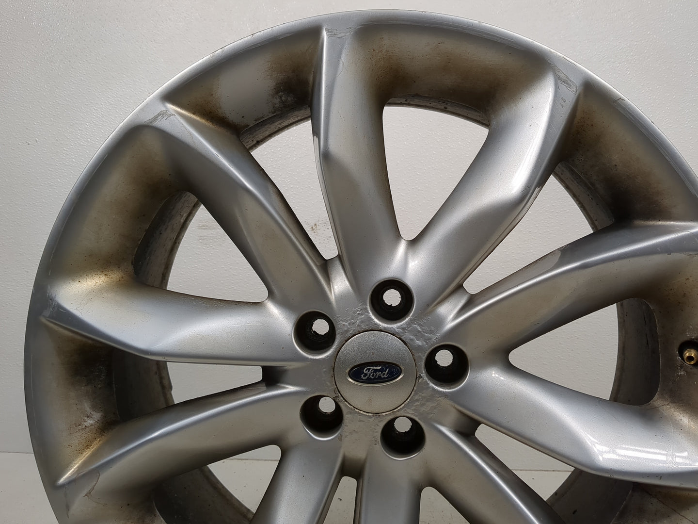 2011-2015 Ford Explorer Oem Wheel Rim - Oemusedautoparts1.com