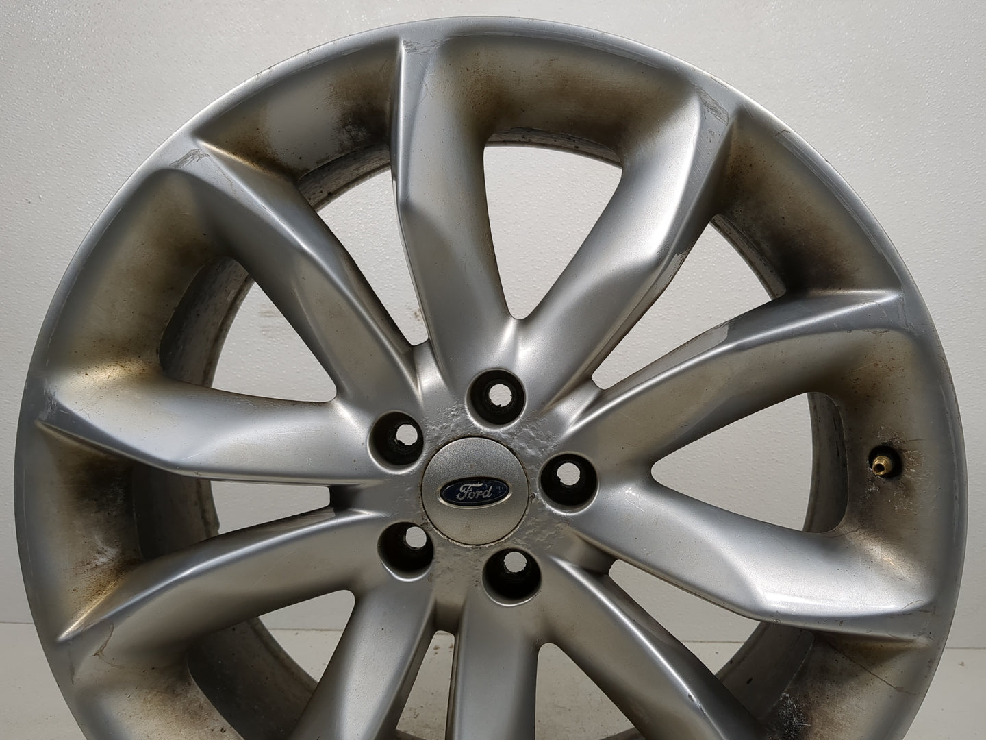 2011-2015 Ford Explorer Oem Wheel Rim - Oemusedautoparts1.com