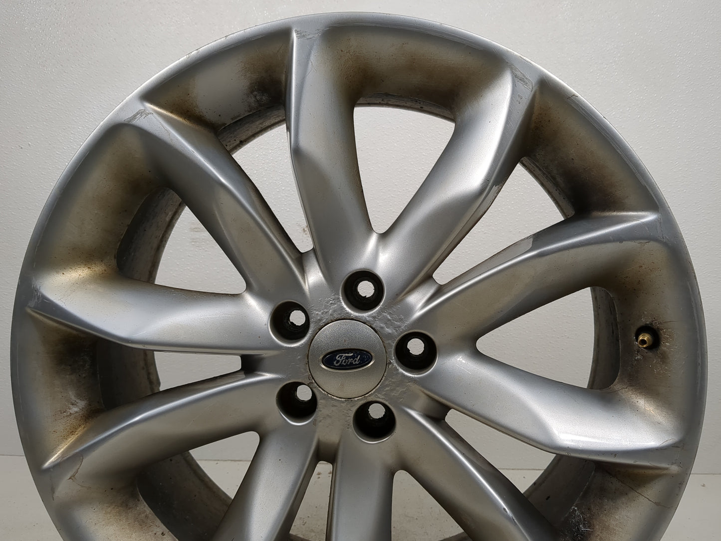 2011-2015 Ford Explorer Oem Wheel Rim - Oemusedautoparts1.com