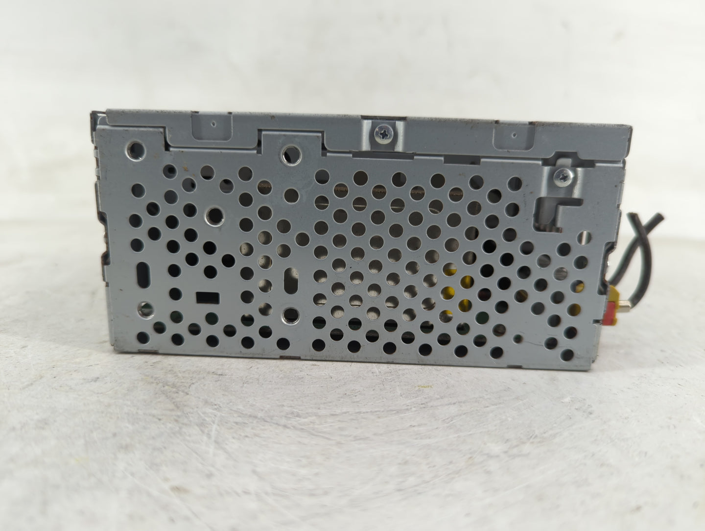 2013 Ford Explorer Radio AM FM Cd Player Receiver Replacement P/N:DB5T-19C107-DE Fits OEM Used Auto Parts - Oemusedautoparts