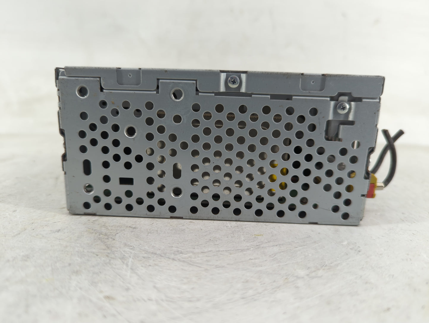 2013 Ford Explorer Radio AM FM Cd Player Receiver Replacement P/N:DB5T-19C107-DE Fits OEM Used Auto Parts - Oemusedautoparts