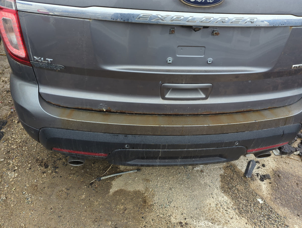 2011-2015 Ford Explorer Rear Bumper Assembly Oem 1387556 - Oemusedautoparts1.com