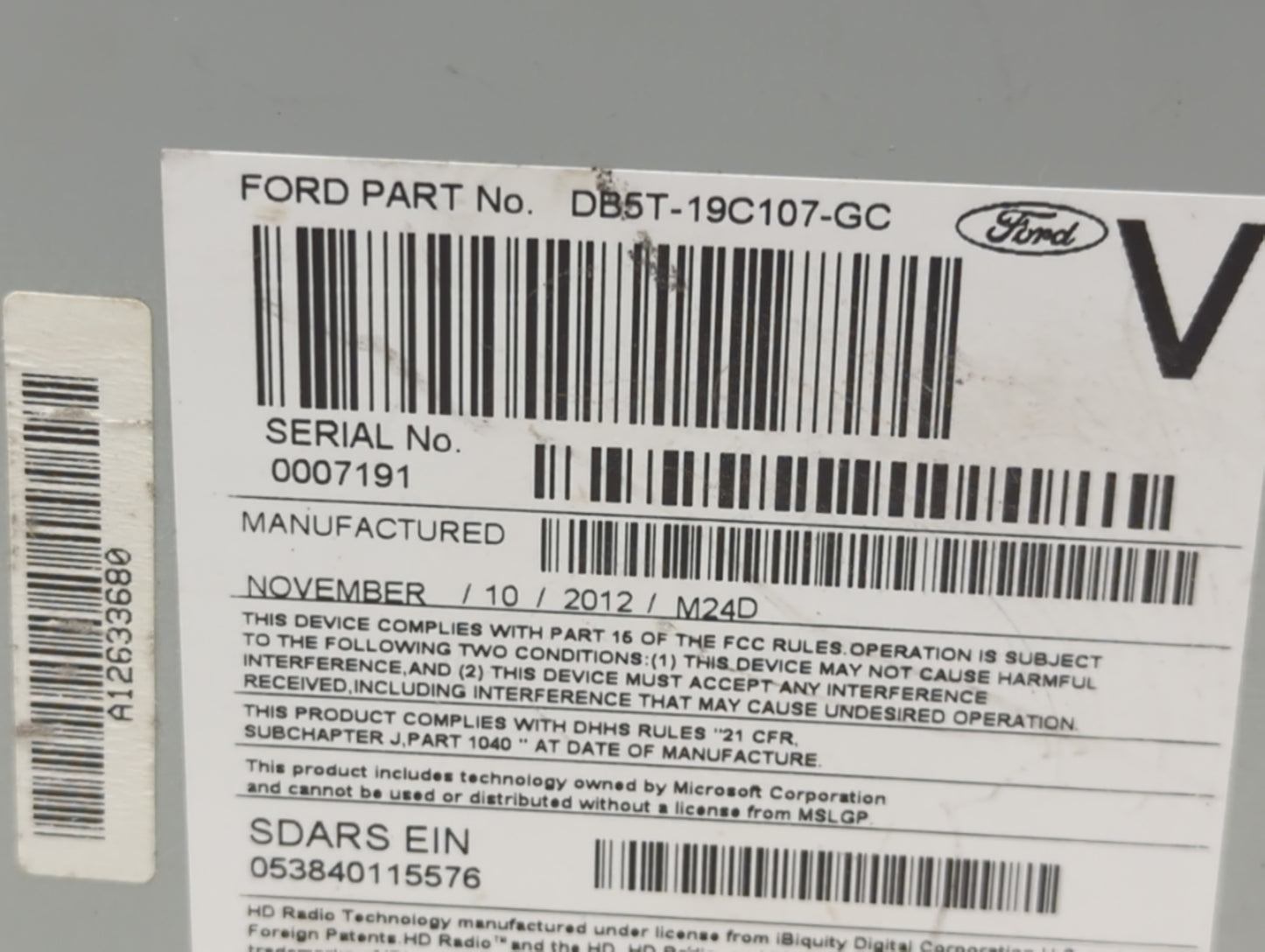 2013 Ford Explorer Radio AM FM Cd Player Receiver Replacement P/N:DB5T-19C107-GC Fits OEM Used Auto Parts - Oemusedautoparts