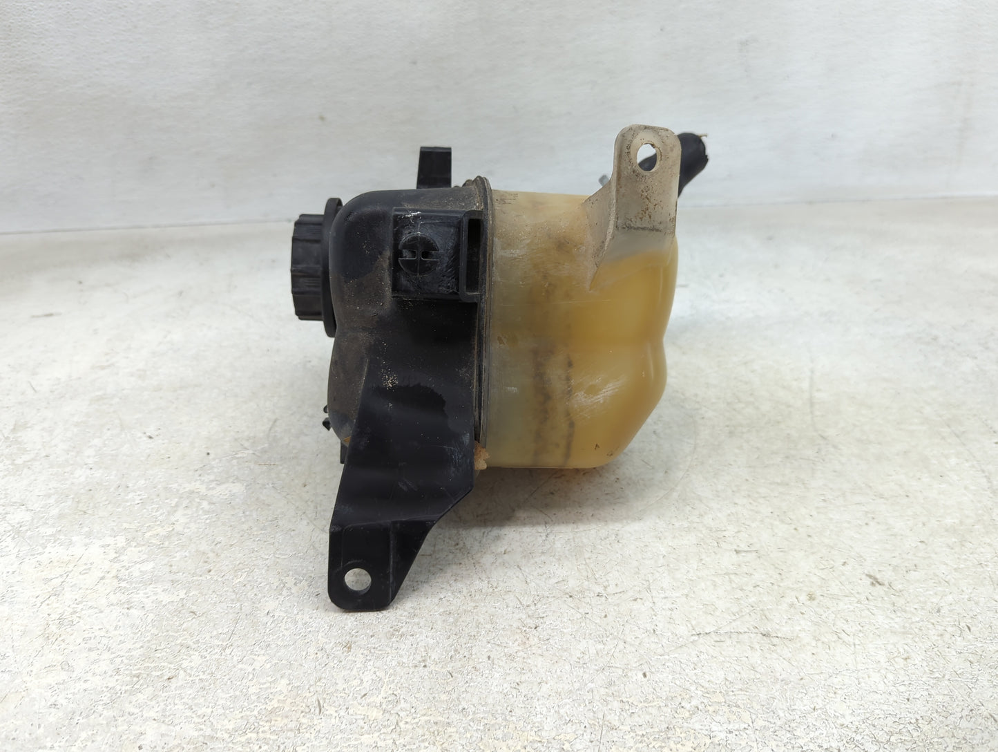 Ford Explorer Radiator Coolant Overflow Expansion Tank Bottle - Oemusedautoparts1.com