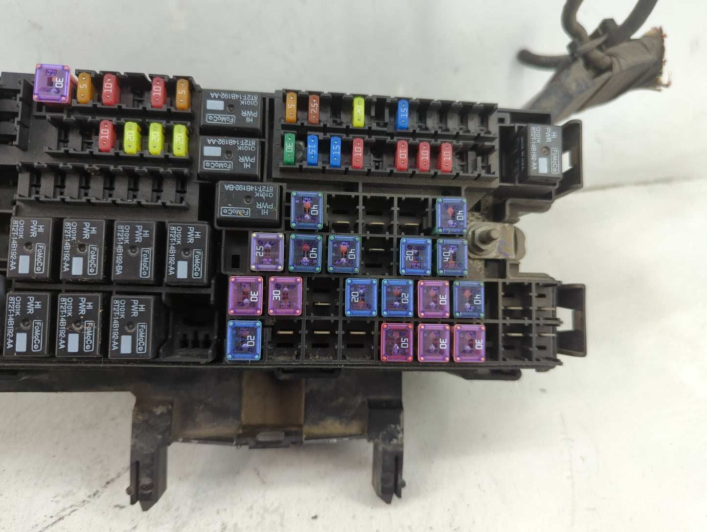 2013 Ford Explorer Fusebox Fuse Box Panel Relay Module P/N:BT4T-14A003-AA Fits OEM Used Auto Parts - Oemusedautoparts1.com