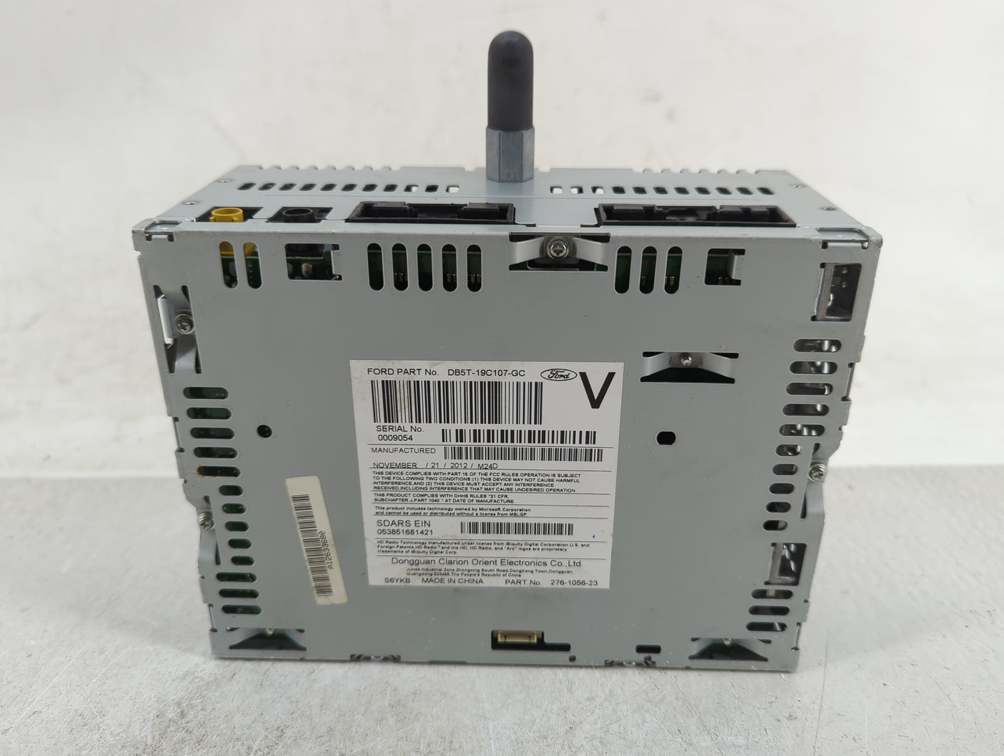 2013 Ford Explorer Radio AM FM Cd Player Receiver Replacement P/N:DB5T-19C107-GC Fits OEM Used Auto Parts - Oemusedautoparts
