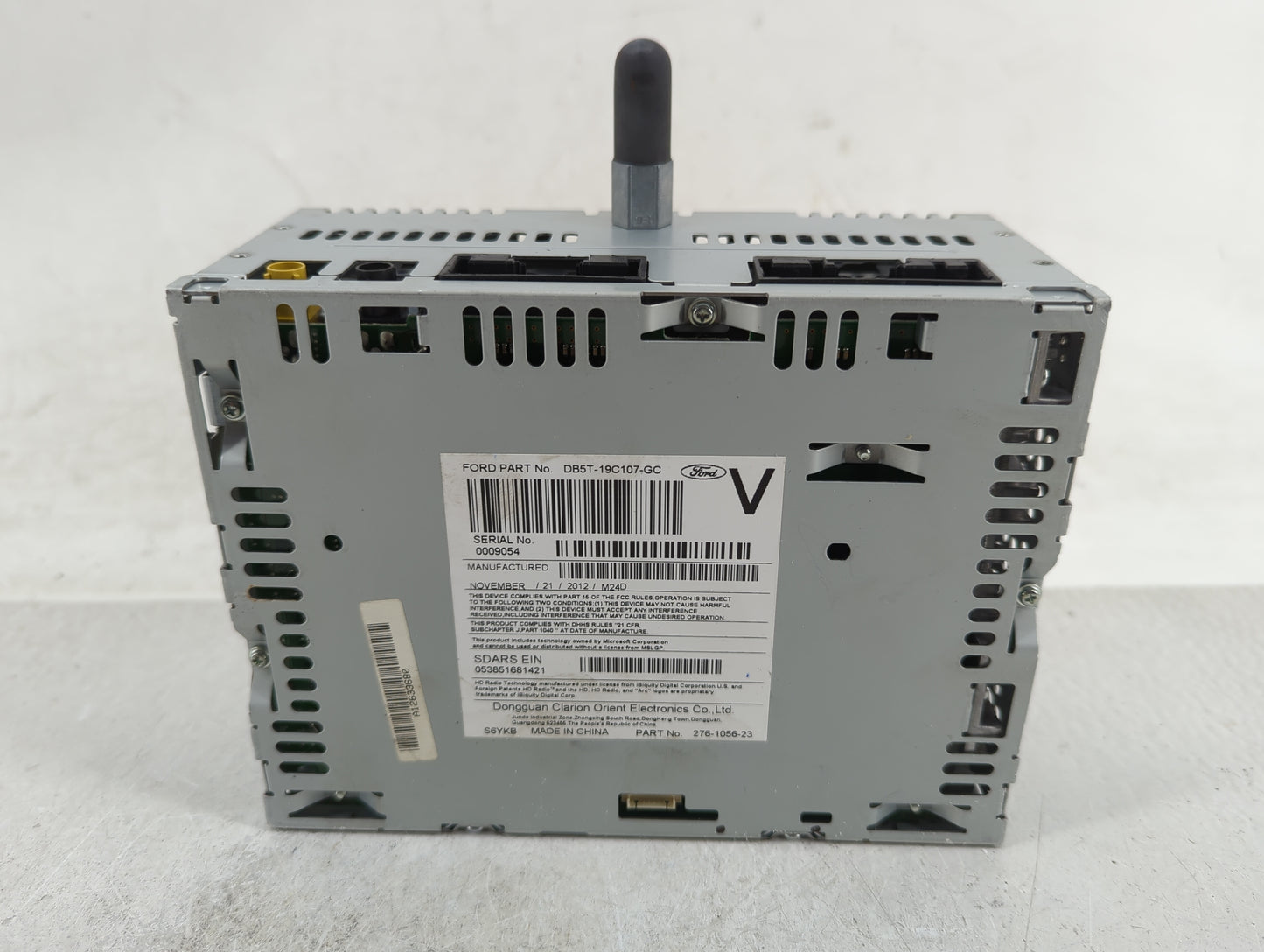 2013 Ford Explorer Radio AM FM Cd Player Receiver Replacement P/N:DB5T-19C107-GC Fits OEM Used Auto Parts - Oemusedautoparts