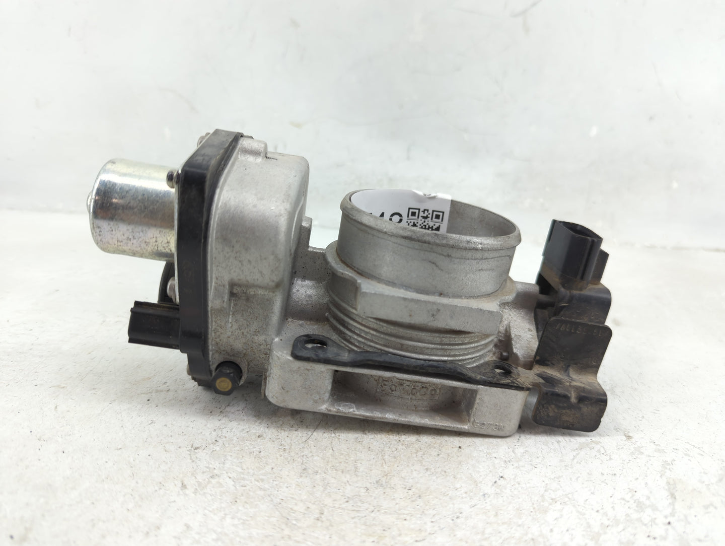 2013-2019 Ford Explorer Throttle Body P/N:AA5E-9F991-BB Fits Fits 2010 2011 2012 2013 2014 2015 2016 2017 2018 2019 OEM Used