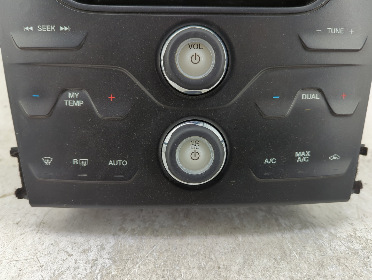 2013 Ford Explorer Radio AM FM Cd Player Receiver Replacement P/N:BB5T-18A802-B Fits OEM Used Auto Parts - Oemusedautoparts1