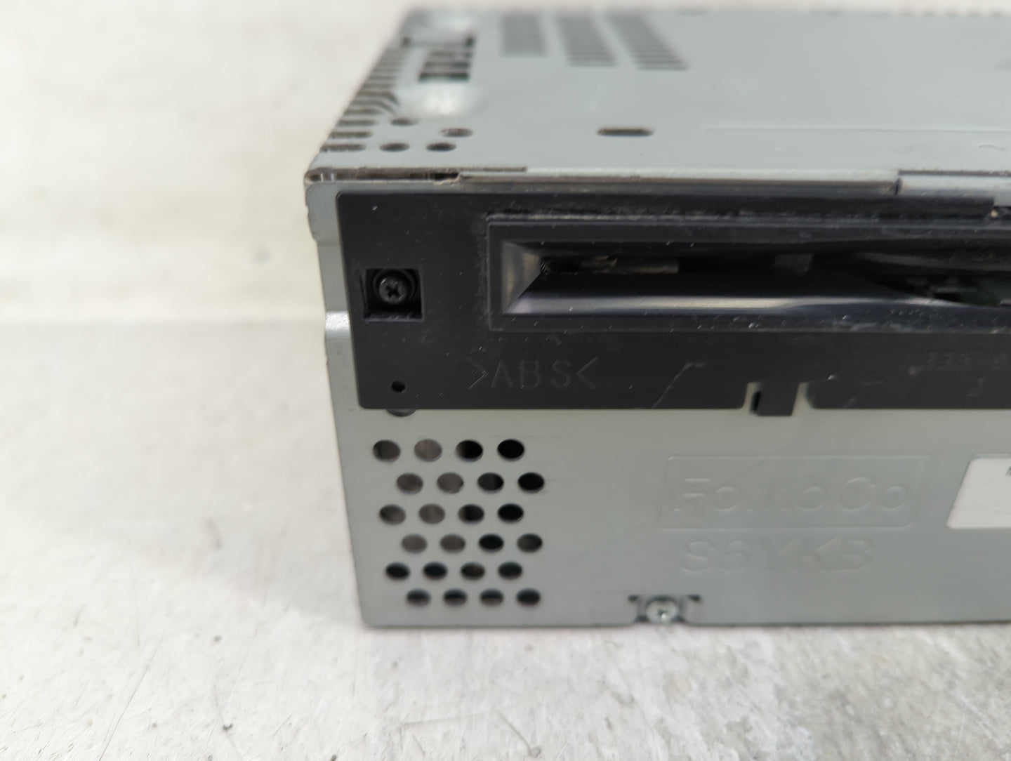 2013 Ford Explorer Radio AM FM Cd Player Receiver Replacement P/N:PU-3617L-A Fits OEM Used Auto Parts - Oemusedautoparts1.co