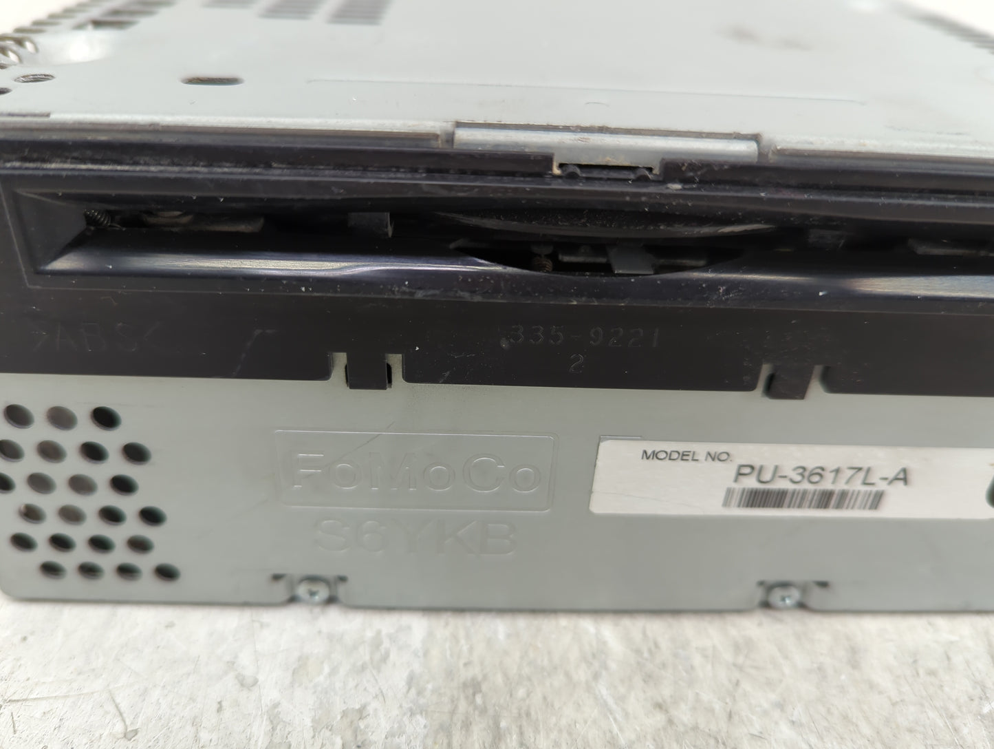 2013 Ford Explorer Radio AM FM Cd Player Receiver Replacement P/N:PU-3617L-A Fits OEM Used Auto Parts - Oemusedautoparts1.co