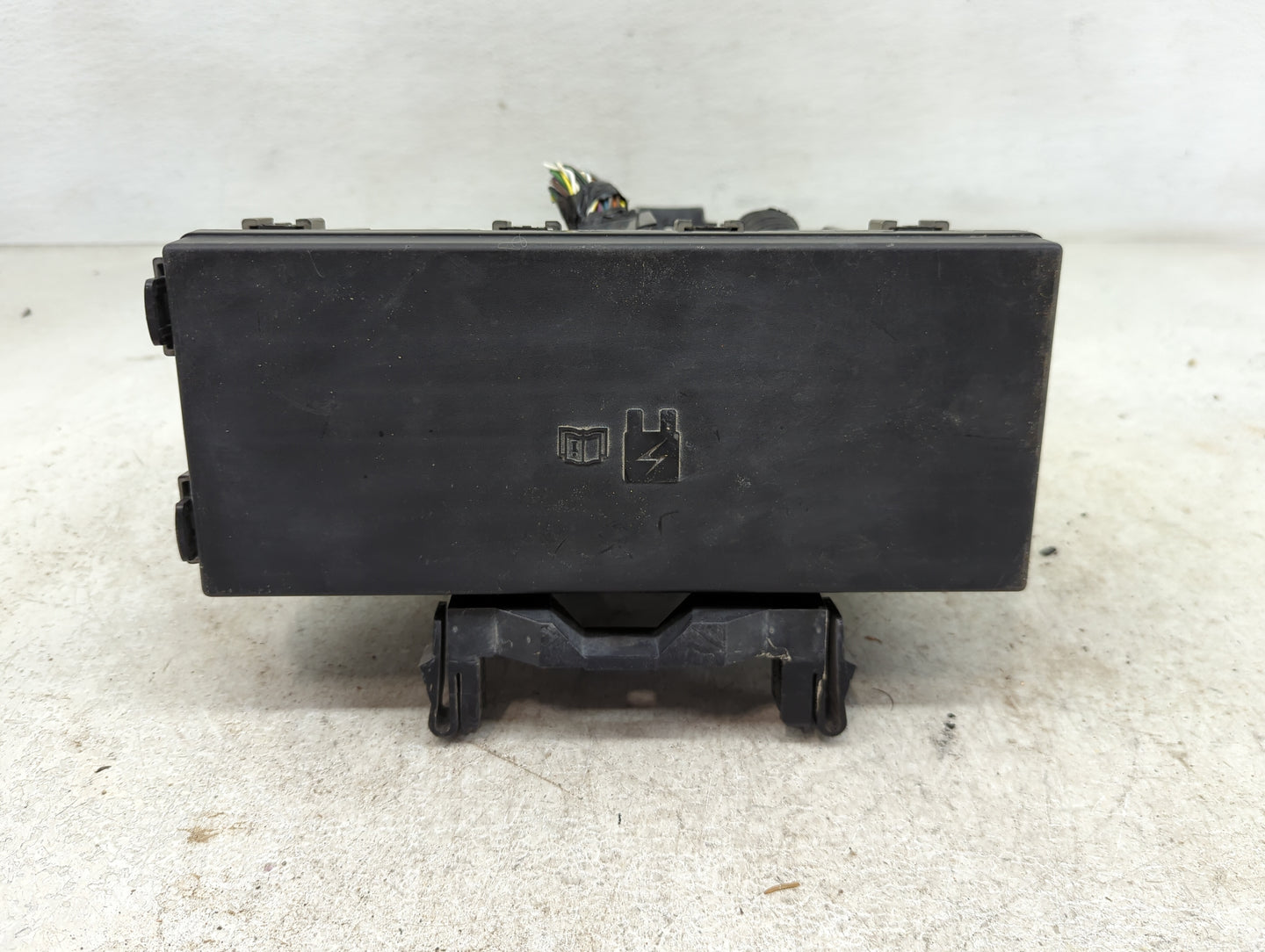 2013 Ford Explorer Fusebox Fuse Box Panel Relay Module P/N:BT4T-14A003-AA Fits OEM Used Auto Parts - Oemusedautoparts1.com