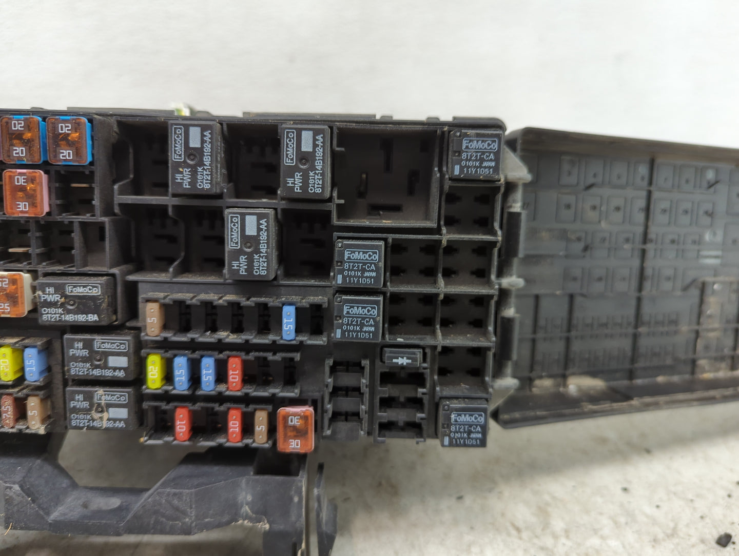 2013 Ford Explorer Fusebox Fuse Box Panel Relay Module P/N:BT4T-14A003-AA Fits OEM Used Auto Parts - Oemusedautoparts1.com