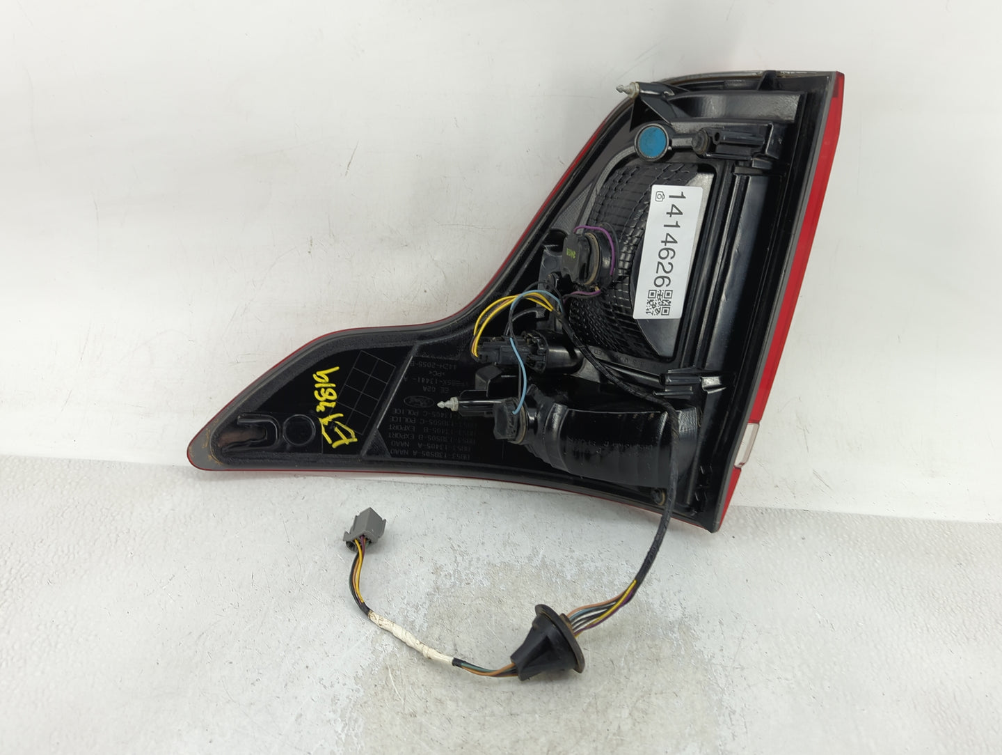 2011-2015 Ford Explorer Tail Light Assembly Driver Left OEM Fits Fits 2011 2012 2013 2014 2015 OEM Used Auto Parts - Oemused