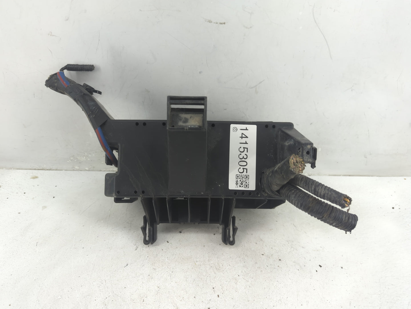 2013 Ford Explorer Fusebox Fuse Box Panel Relay Module P/N:BT4T-14A003-AA Fits OEM Used Auto Parts - Oemusedautoparts1.com
