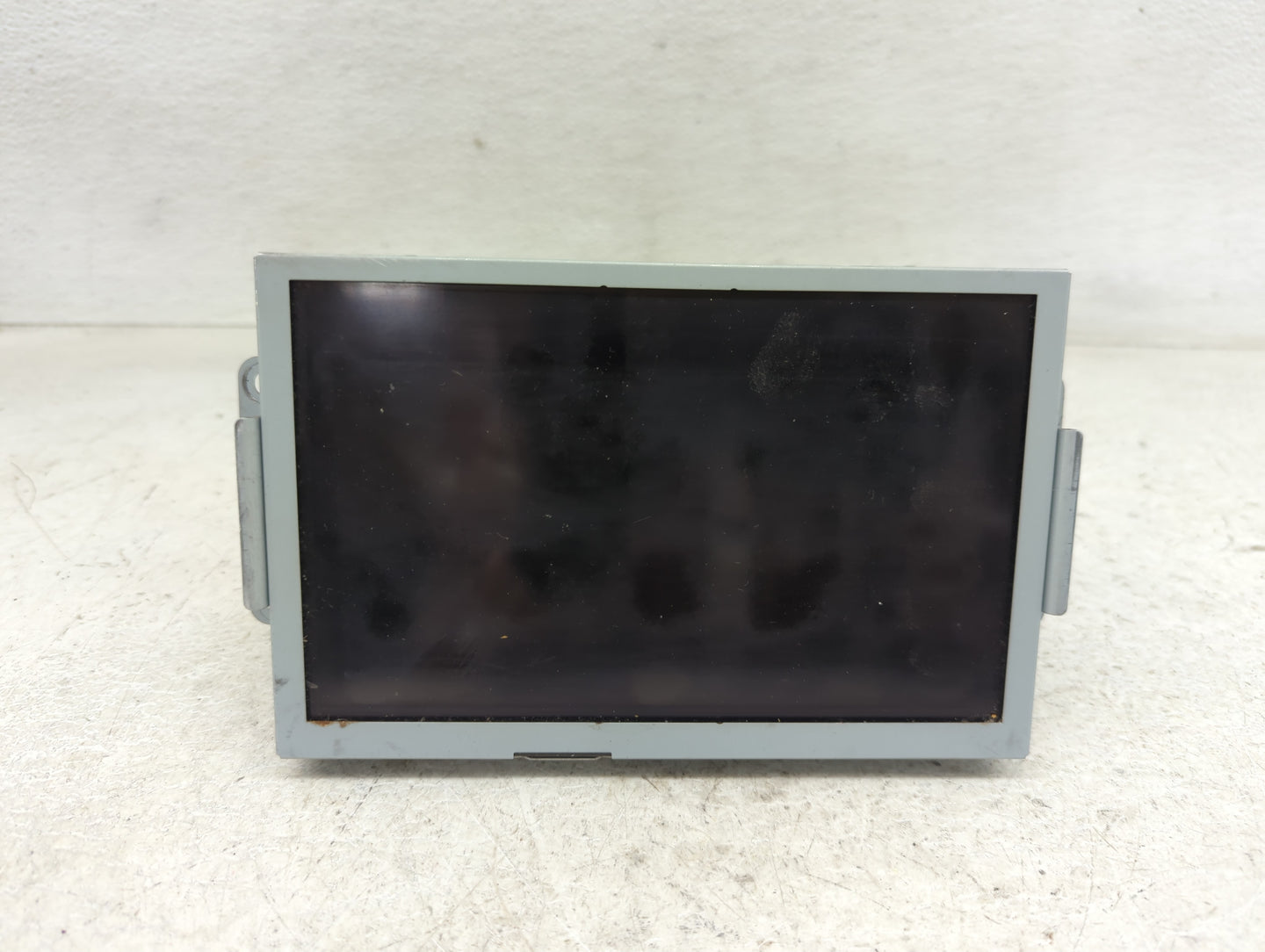 2011-2013 Ford Explorer Information Display Screen - Oemusedautoparts1.com