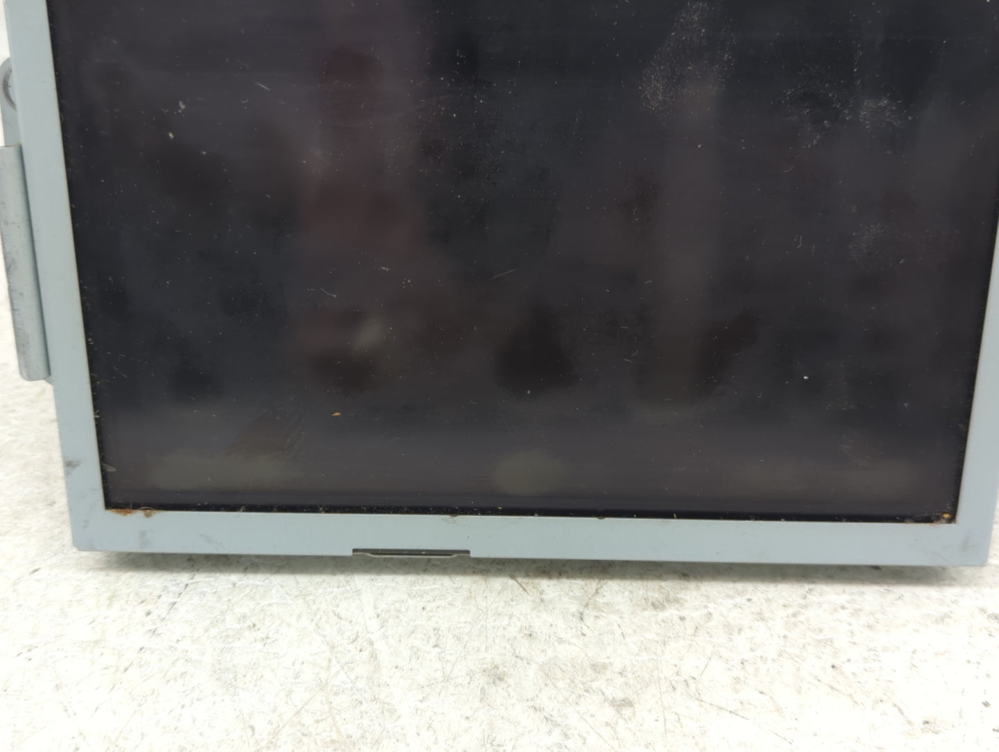 2011-2013 Ford Explorer Information Display Screen - Oemusedautoparts1.com