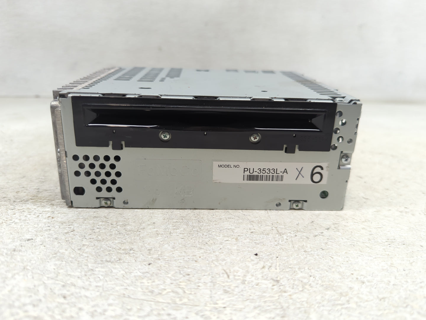 2013 Ford Explorer Radio AM FM Cd Player Receiver Replacement P/N:DB5T-19C107-CC Fits OEM Used Auto Parts - Oemusedautoparts