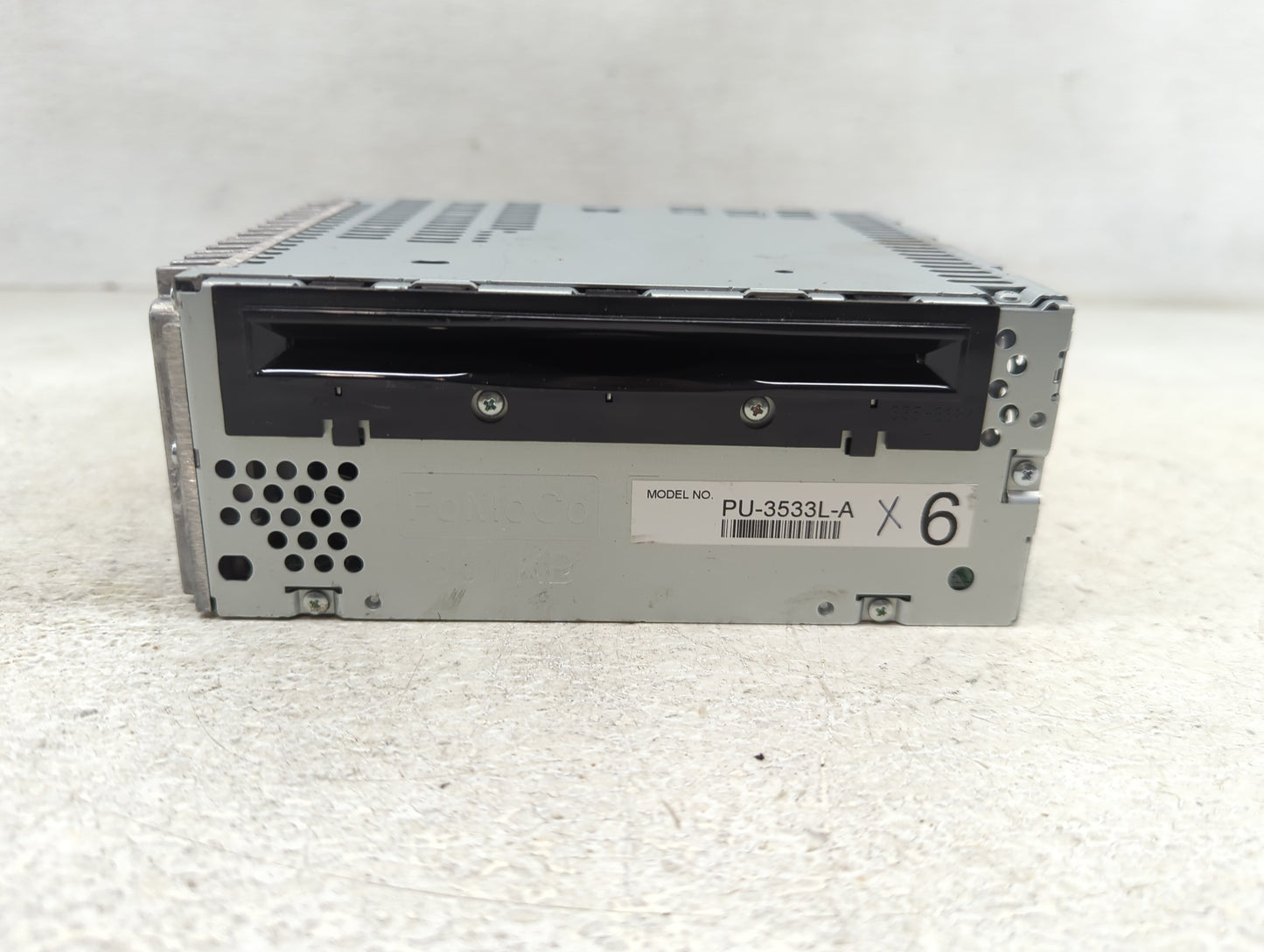 2013 Ford Explorer Radio AM FM Cd Player Receiver Replacement P/N:DB5T-19C107-CC Fits OEM Used Auto Parts - Oemusedautoparts
