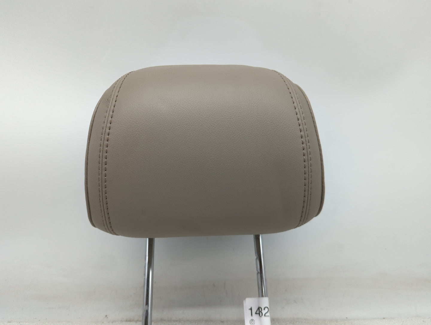 2013-2015 Ford Explorer Headrest Head Rest Front Driver Passenger Seat Fits Fits 2013 2014 2015 OEM Used Auto Parts - Oemuse