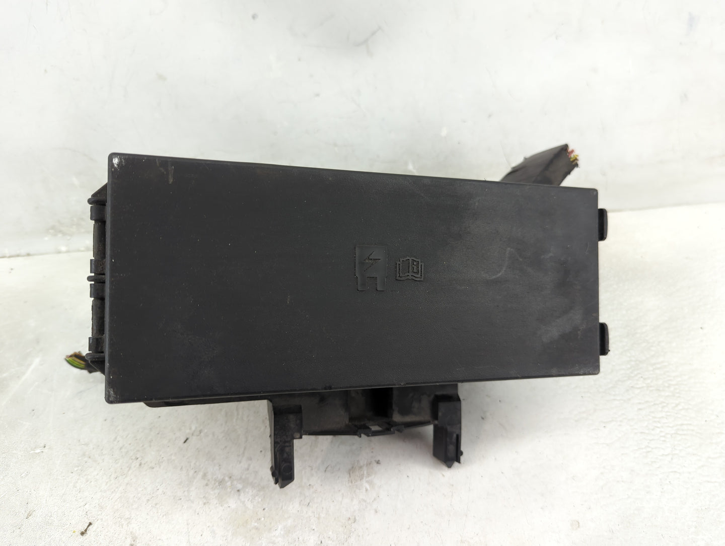 2013 Ford Explorer Fusebox Fuse Box Panel Relay Module P/N:BT4T-14A003-AA Fits OEM Used Auto Parts - Oemusedautoparts1.com