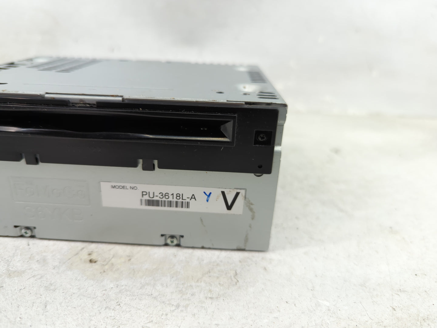 2013 Ford Explorer Radio AM FM Cd Player Receiver Replacement P/N:PU-3618L-A DB5T-19C107-GC Fits OEM Used Auto Parts - Oemus