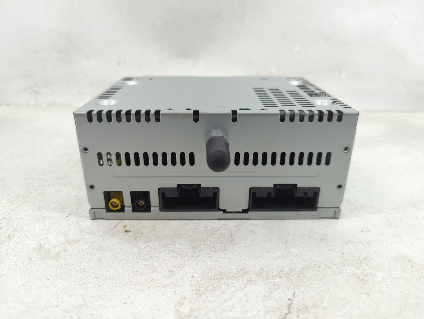 2013 Ford Explorer Radio AM FM Cd Player Receiver Replacement P/N:PU-3618L-A DB5T-19C107-GC Fits OEM Used Auto Parts - Oemus