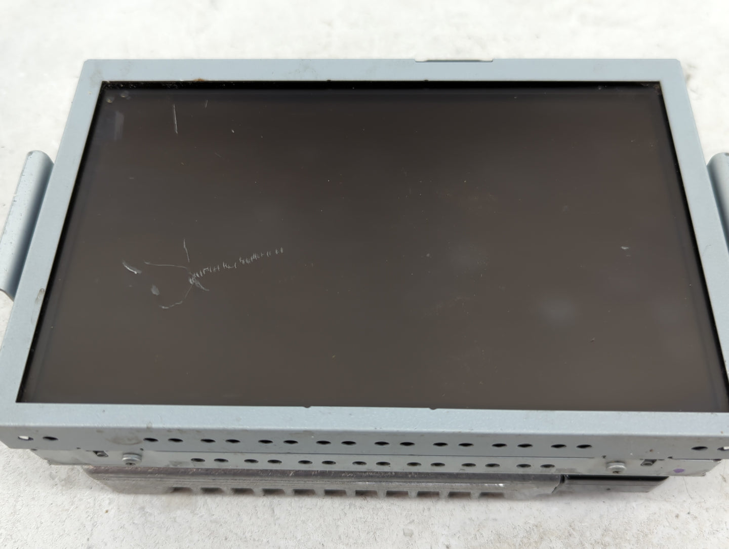 2013-2014 Ford Explorer Information Display Screen - Oemusedautoparts1.com
