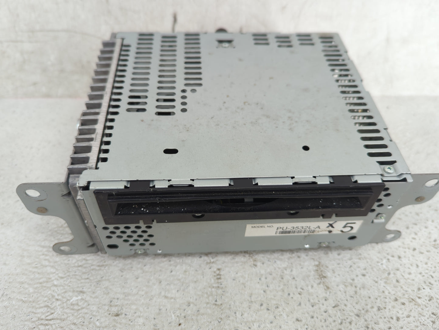 2013 Ford Explorer Radio AM FM Cd Player Receiver Replacement P/N:DB5T-19C107-BC PU-3532L-A Fits OEM Used Auto Parts - Oemus