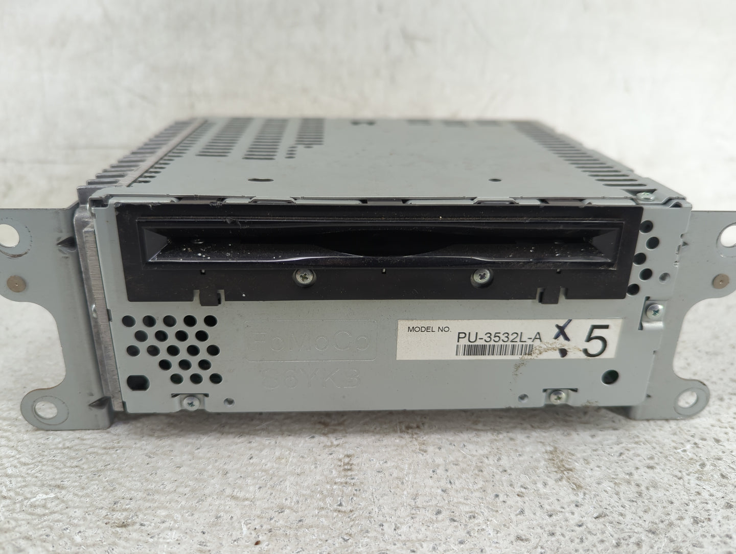 2013 Ford Explorer Radio AM FM Cd Player Receiver Replacement P/N:DB5T-19C107-BC PU-3532L-A Fits OEM Used Auto Parts - Oemus