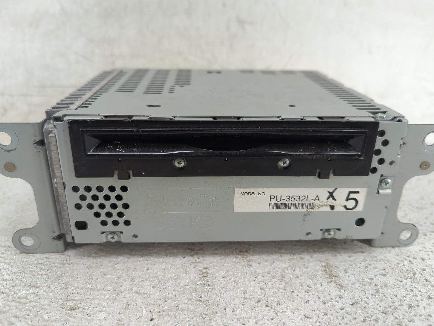 2013 Ford Explorer Radio AM FM Cd Player Receiver Replacement P/N:DB5T-19C107-BC PU-3532L-A Fits OEM Used Auto Parts - Oemus