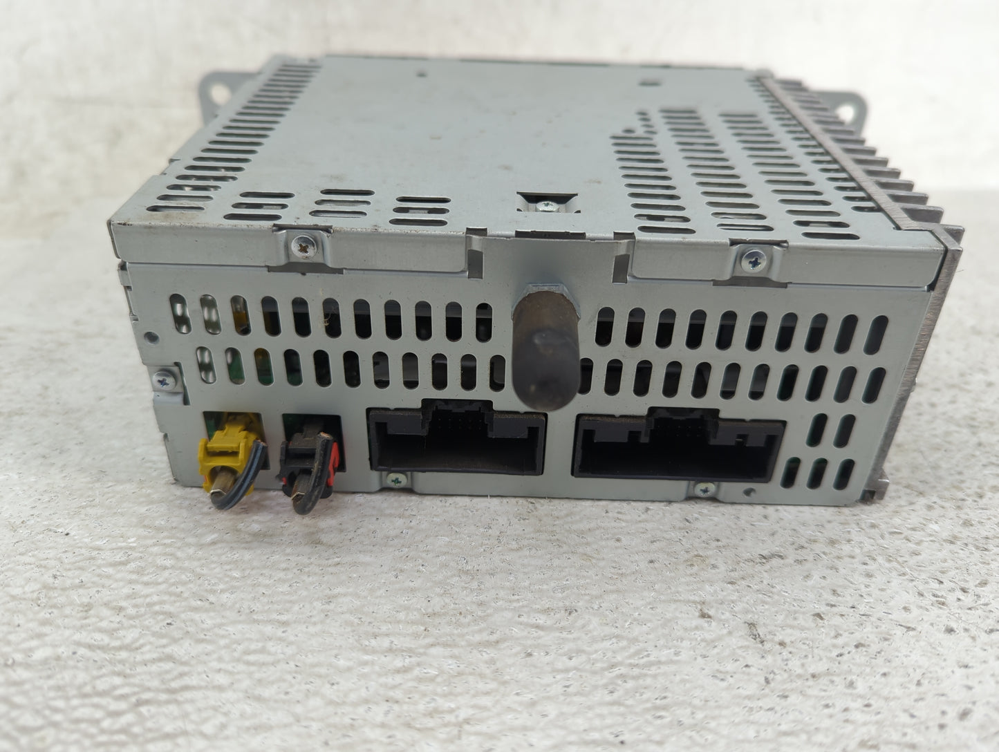 2013 Ford Explorer Radio AM FM Cd Player Receiver Replacement P/N:DB5T-19C107-BC PU-3532L-A Fits OEM Used Auto Parts - Oemus