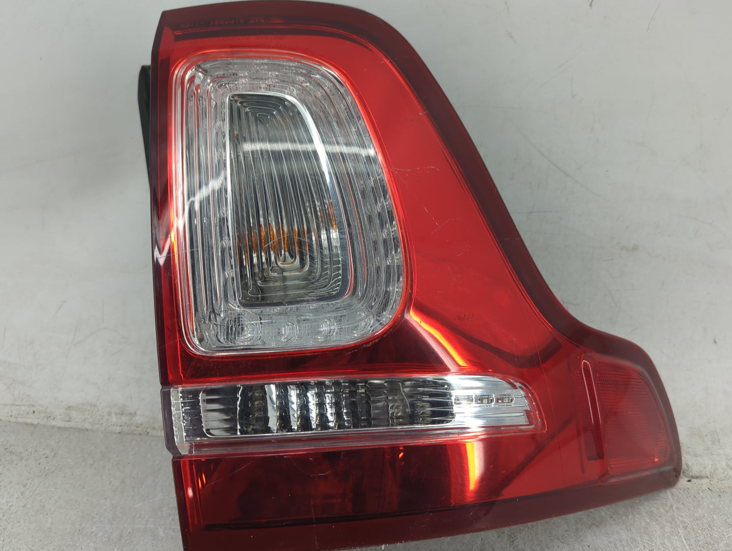 2011-2015 Ford Explorer Tail Light Assembly Driver Left OEM P/N:VPBB5X-13A580-A Fits Fits 2011 2012 2013 2014 2015 OEM Used 