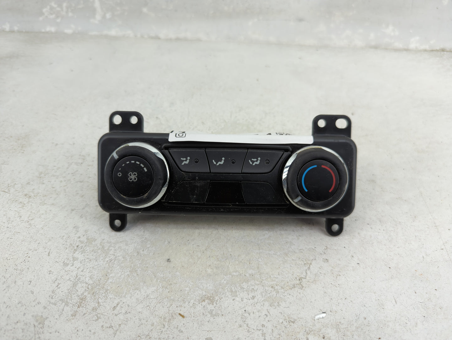 2013 Ford Explorer Climate Control Module Temperature AC/Heater Replacement P/N:U107T 19980 Fits OEM Used Auto Parts - Oemus