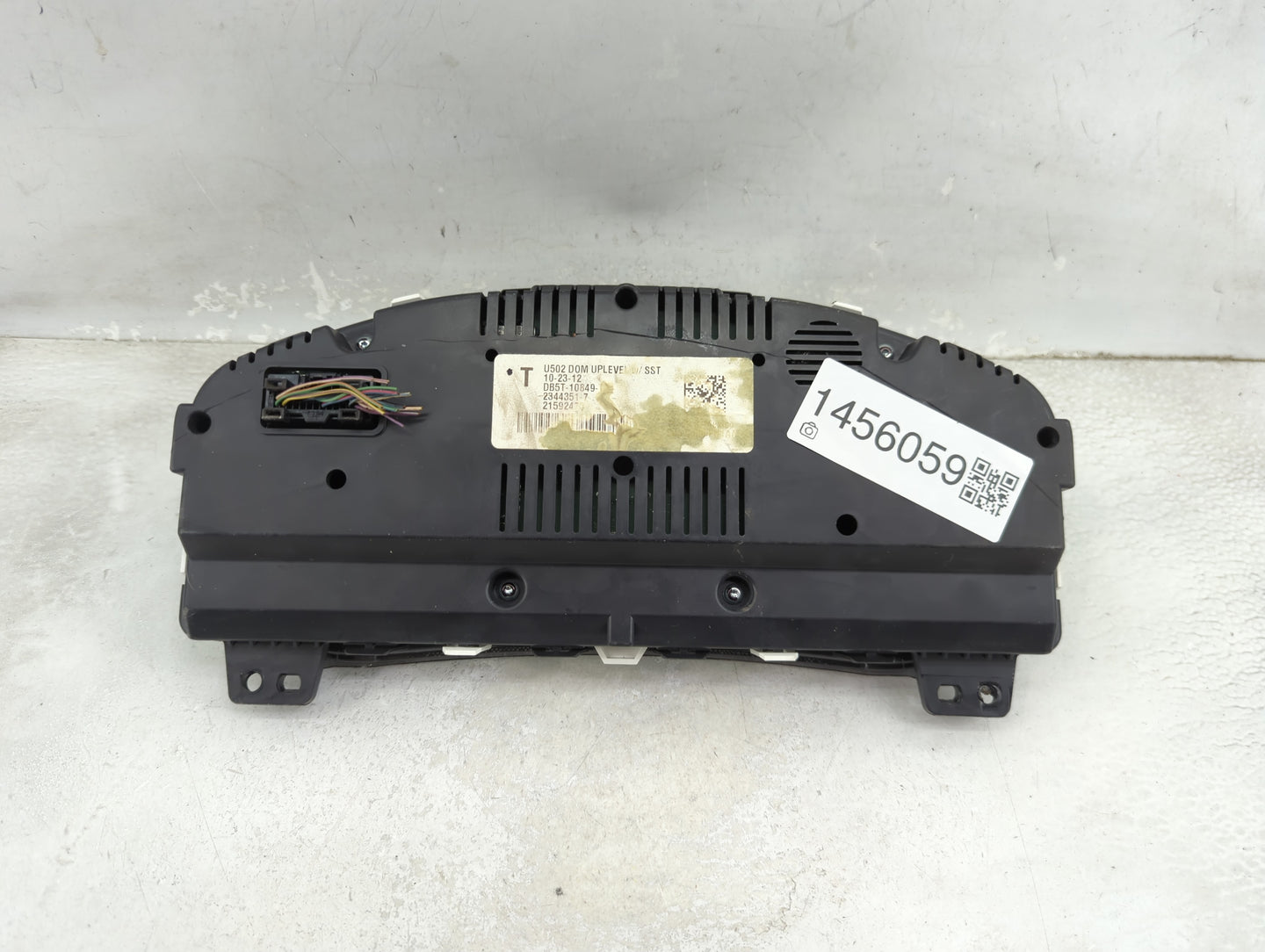 2013 Ford Explorer Instrument Cluster Speedometer Gauges P/N:DB5T-10849 Miles: Fits OEM Used Auto Parts - Oemusedautoparts1.