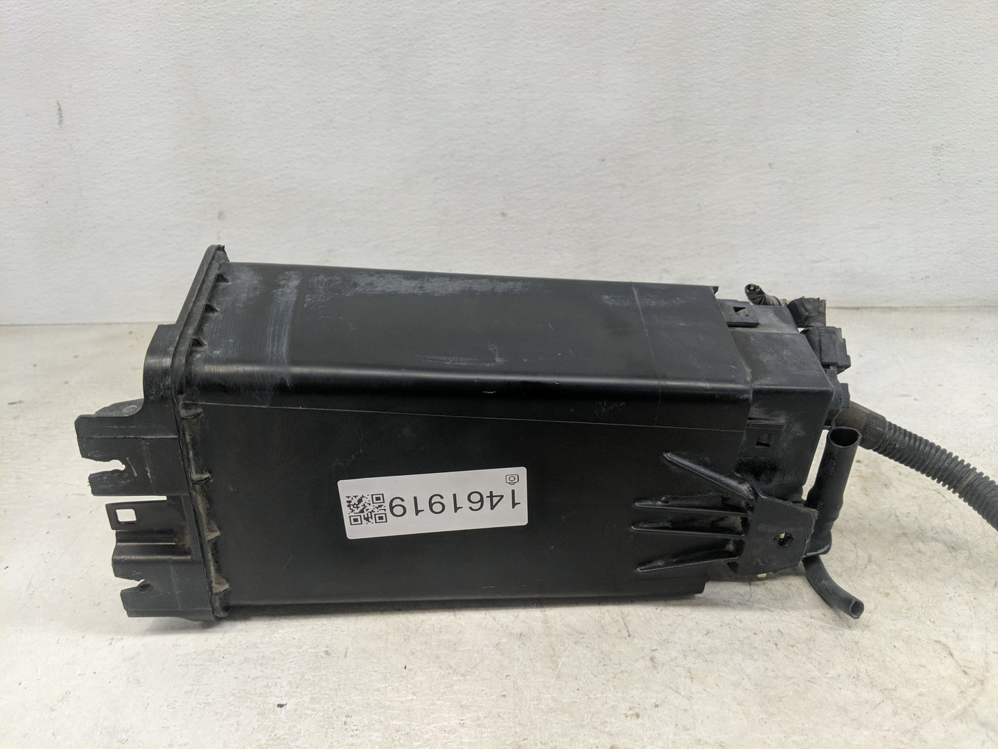 2013 Ford Explorer Fuel Vapor Charcoal Canister 1461919 - Oemusedautoparts1.com