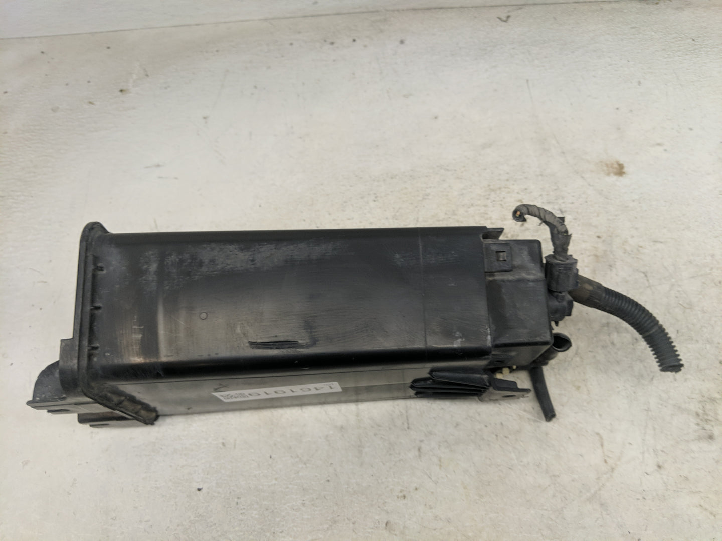 2013 Ford Explorer Fuel Vapor Charcoal Canister 1461919 - Oemusedautoparts1.com