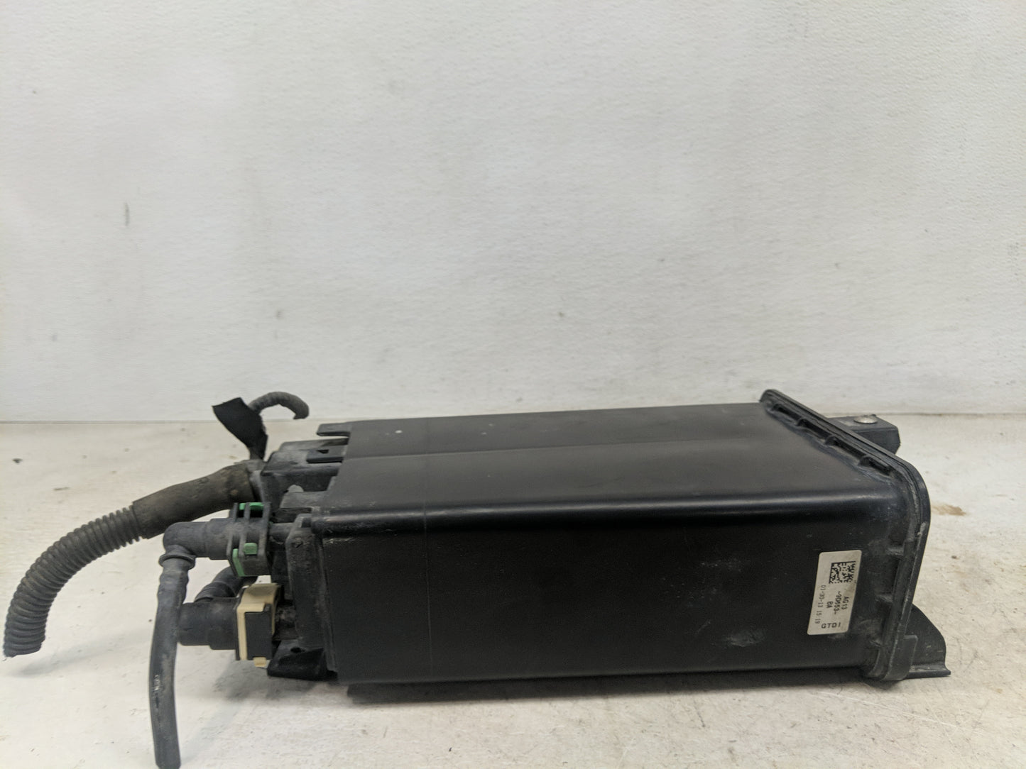 2013 Ford Explorer Fuel Vapor Charcoal Canister 1461919 - Oemusedautoparts1.com