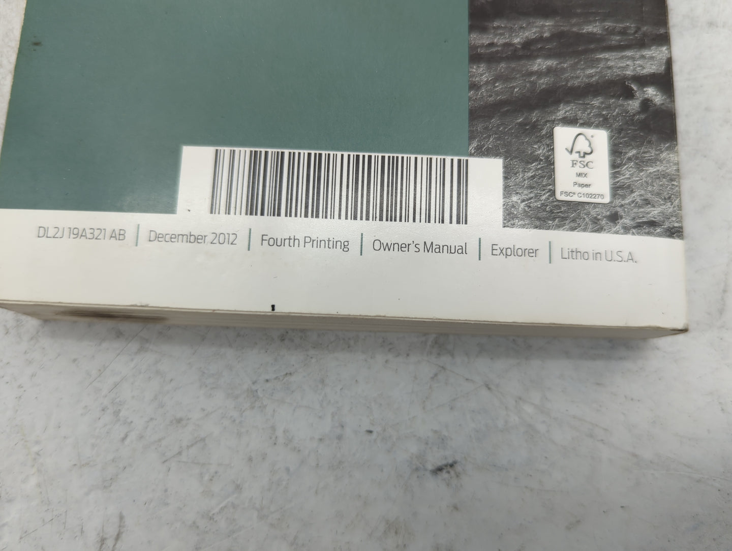2013 Ford Explorer Owners Manual Book Guide P/N:DL2J19A321AB OEM Used Auto Parts - Oemusedautoparts1.com