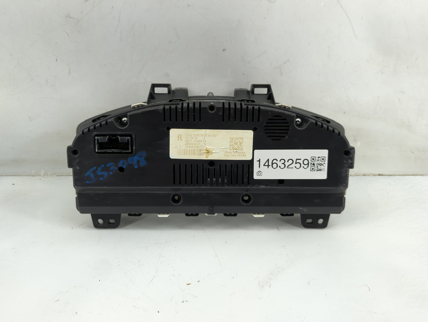 2013 Ford Explorer Instrument Cluster Speedometer Gauges P/N:DB5T-10849-PA Miles: Fits OEM Used Auto Parts - Oemusedautopart