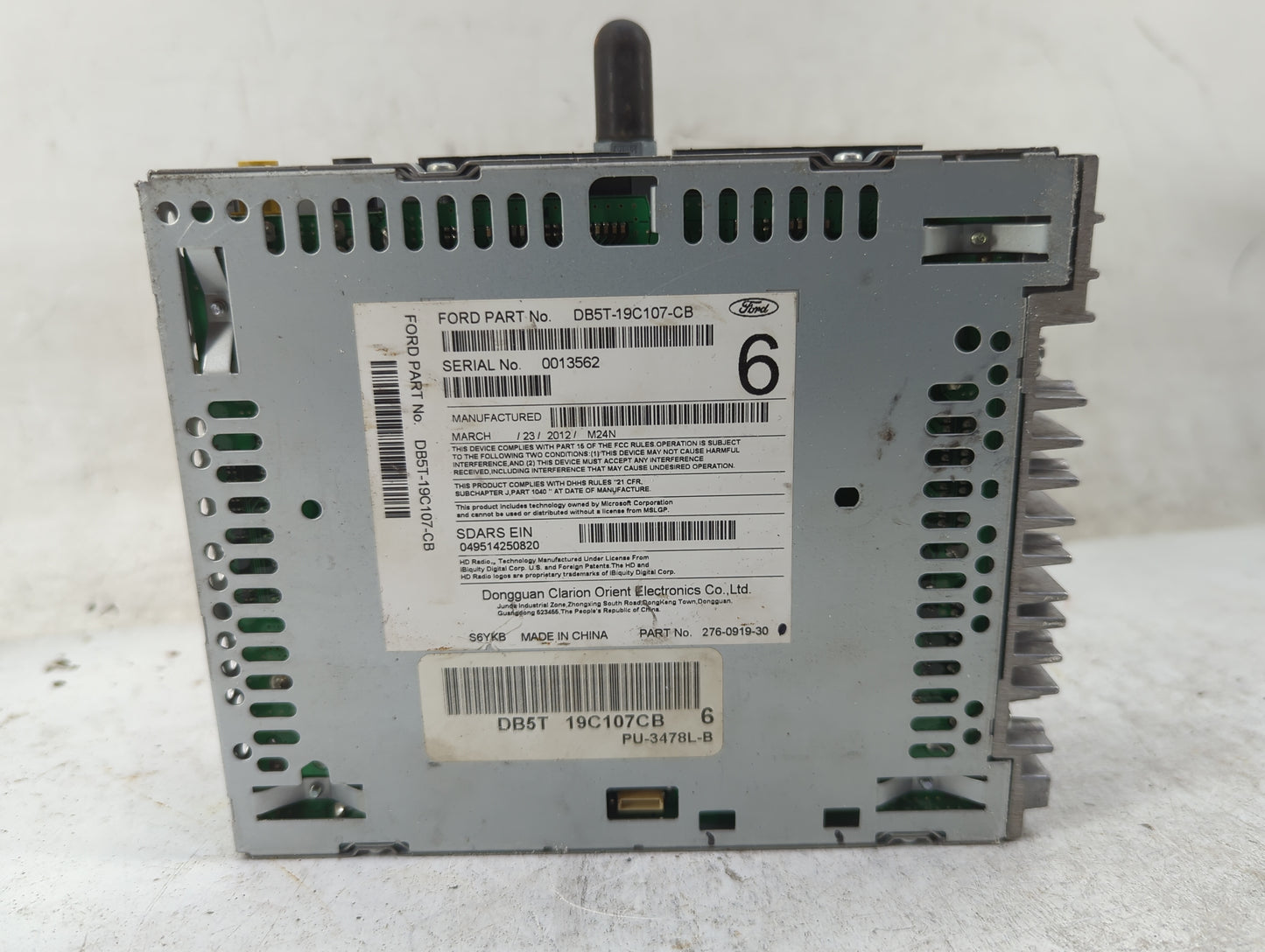 2013 Ford Explorer Radio AM FM Cd Player Receiver Replacement P/N:DB5T-19C107-CB PU-3478L-B, 276-0919-30 Fits OEM Used Auto 