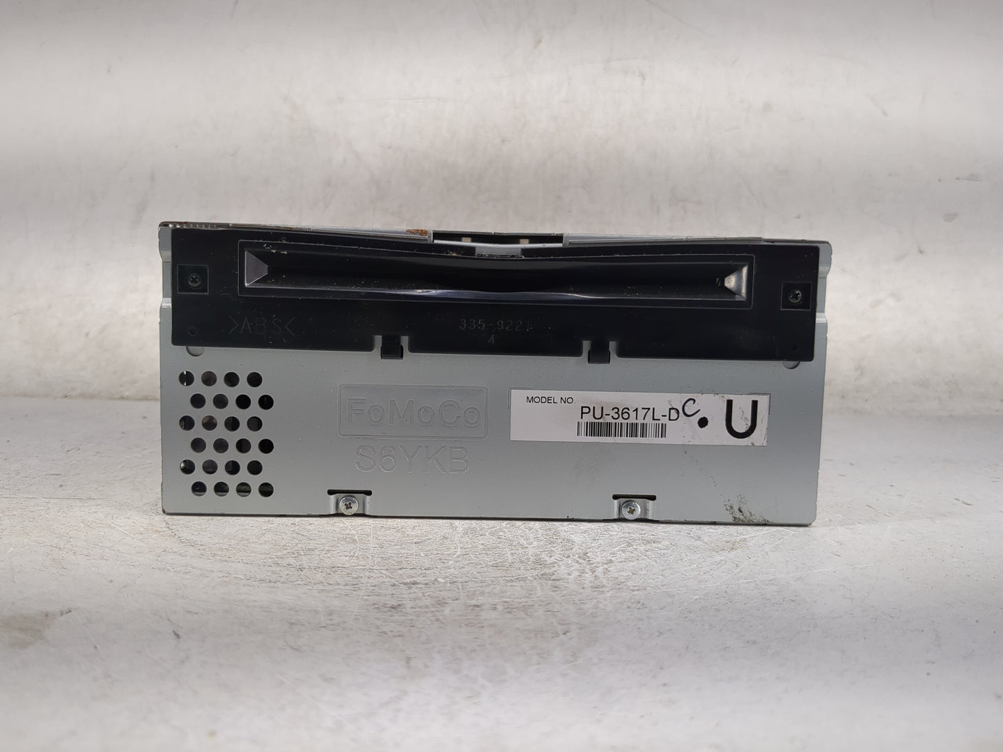 2013 Ford Explorer Radio AM FM Cd Player Receiver Replacement P/N:PU-3617L-D DB5T19C107FD, A12667137 Fits OEM Used Auto Part
